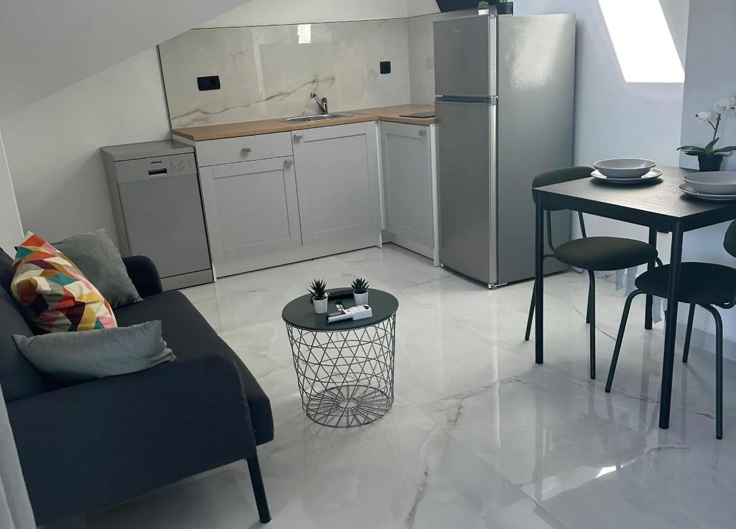 Apartment Roni Zadar 0*,  Croatia