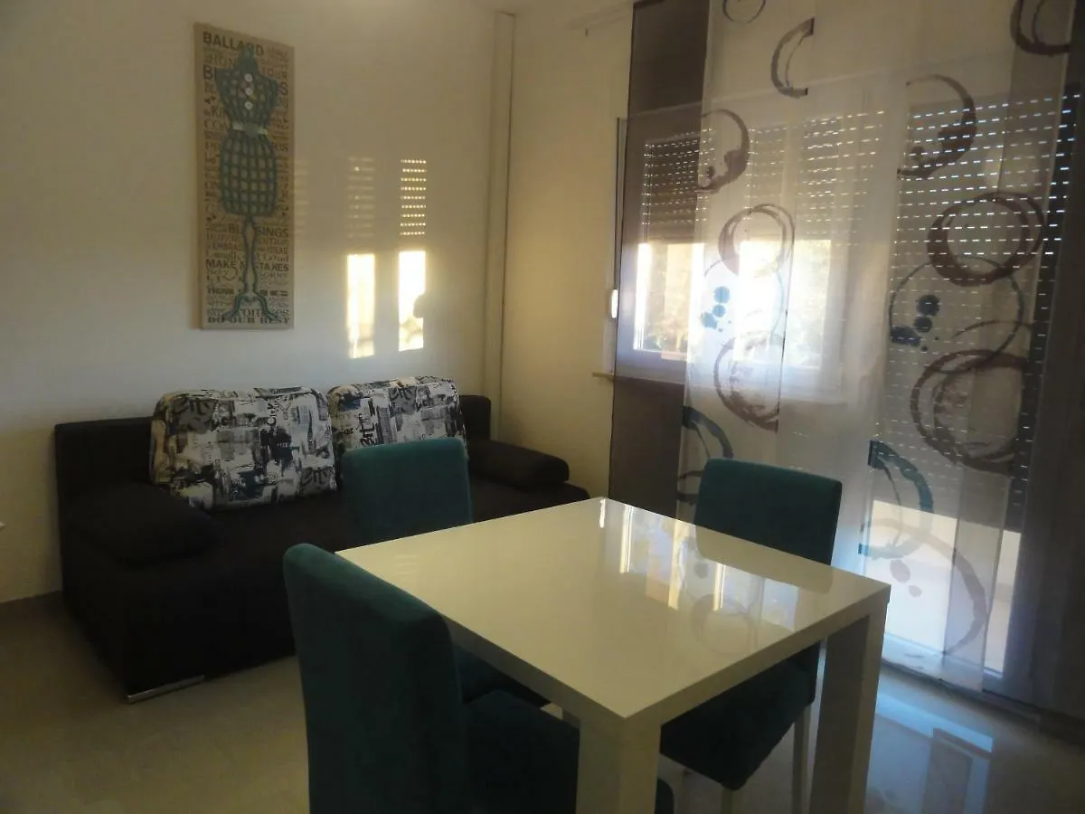 Apartment Roni Zadar